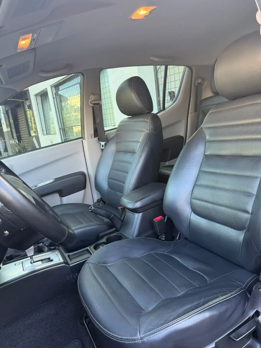 MITSUBISHI L 200 Triton - Foto