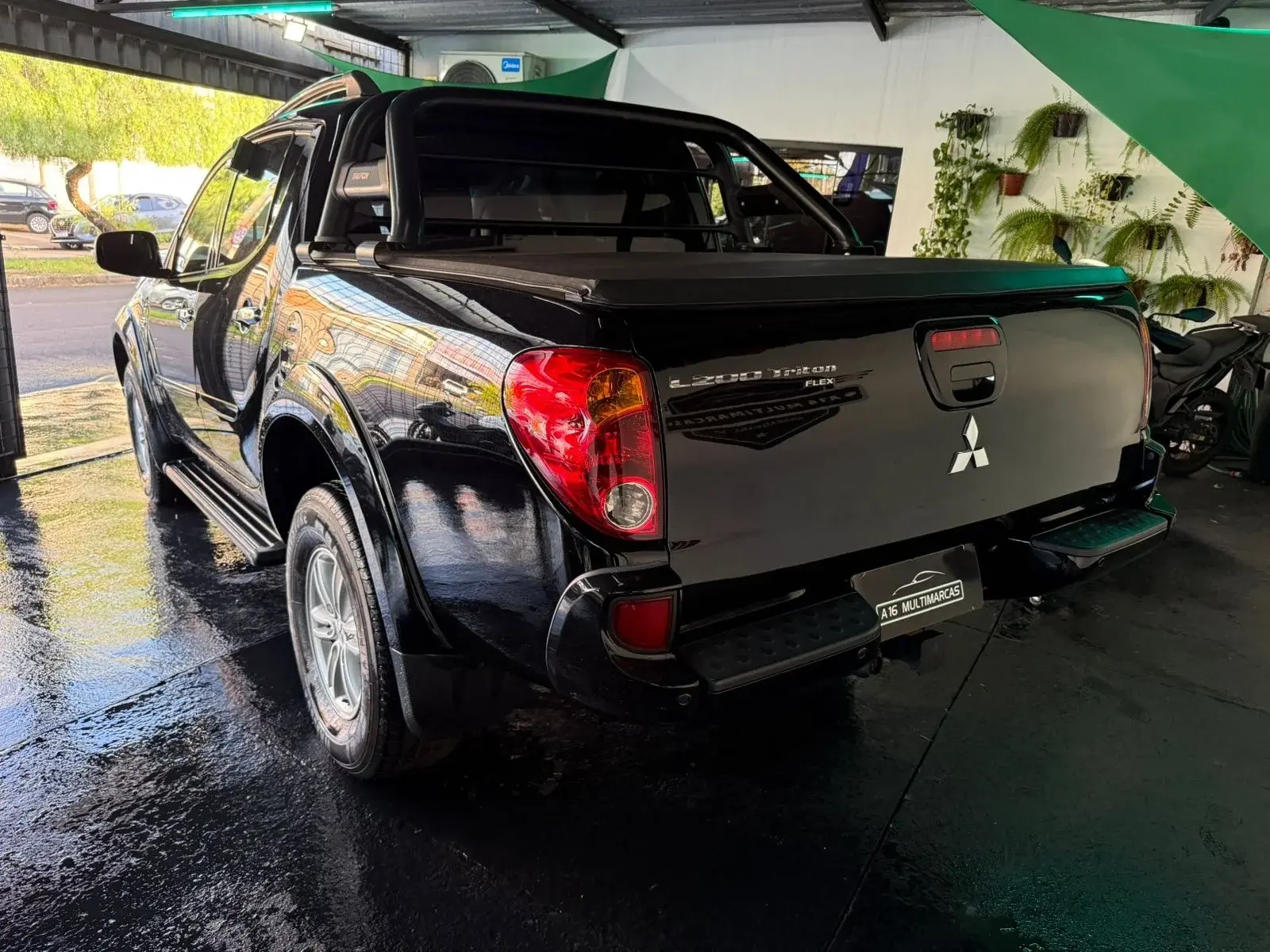 MITSUBISHI L 200 Triton - Foto