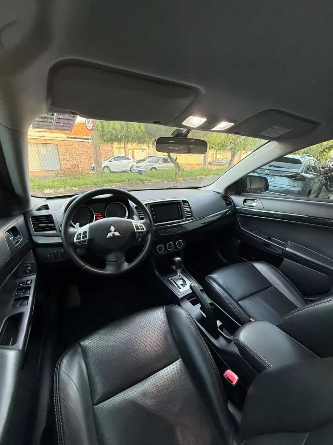 MITSUBISHI Lancer - Foto