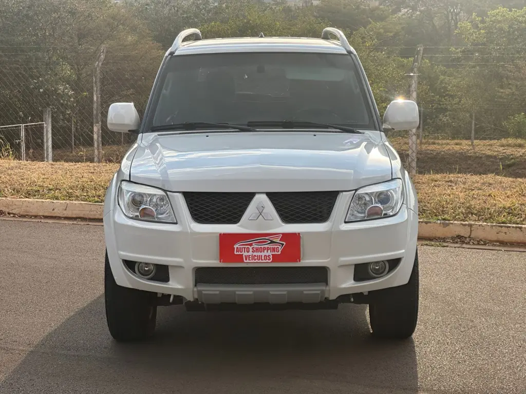 MITSUBISHI Pajero TR4