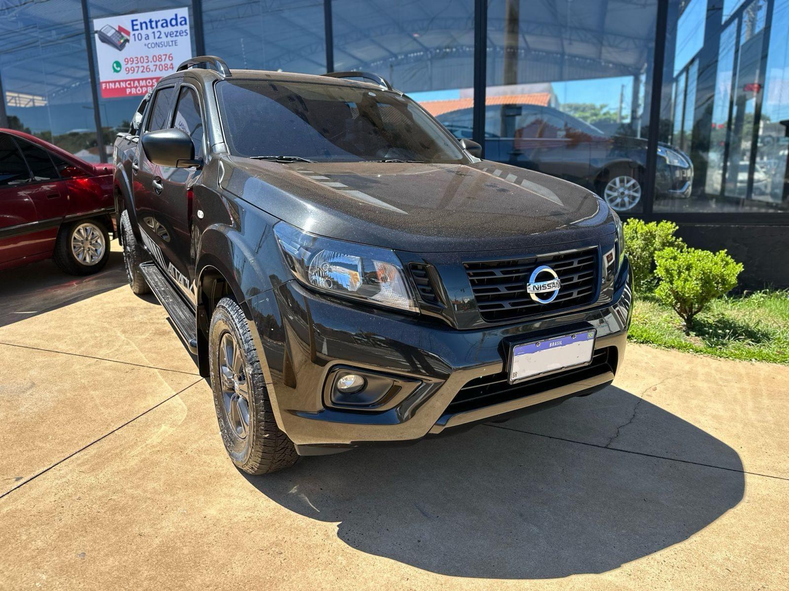 NISSAN Frontier - Foto