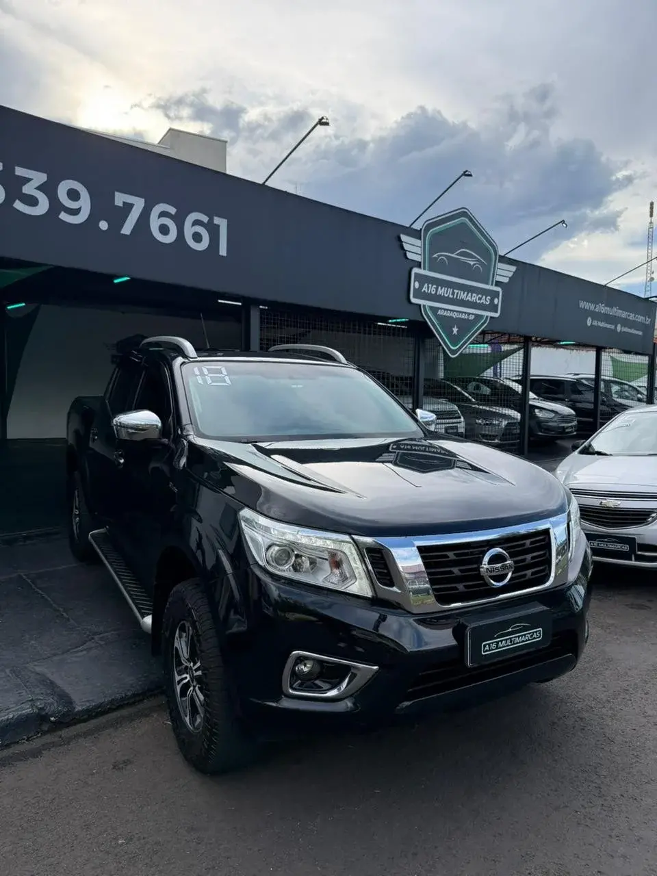 NISSAN Frontier - Foto
