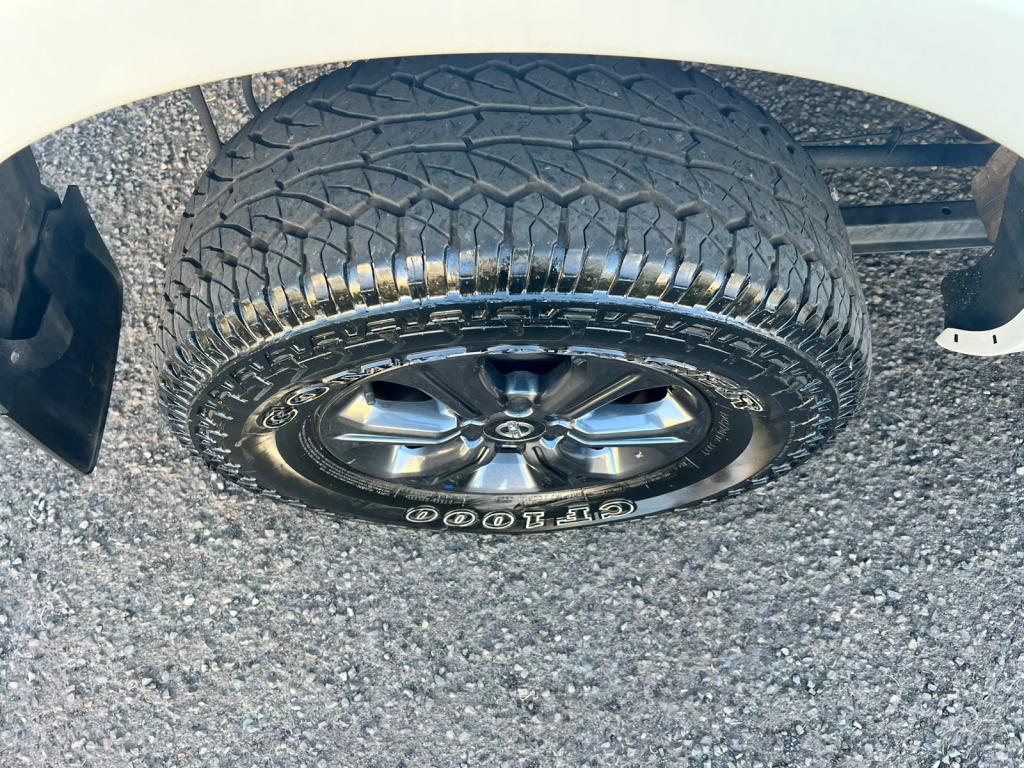 NISSAN Frontier - Foto