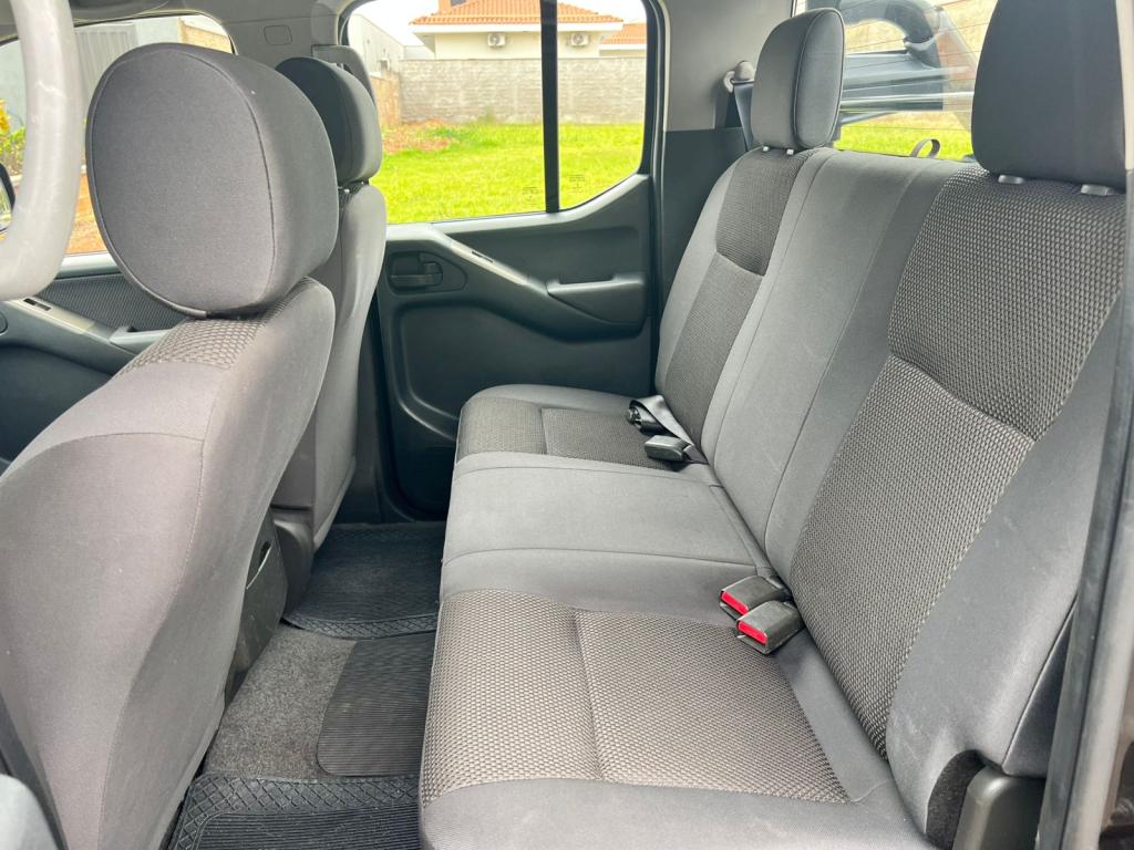 NISSAN Frontier - Foto