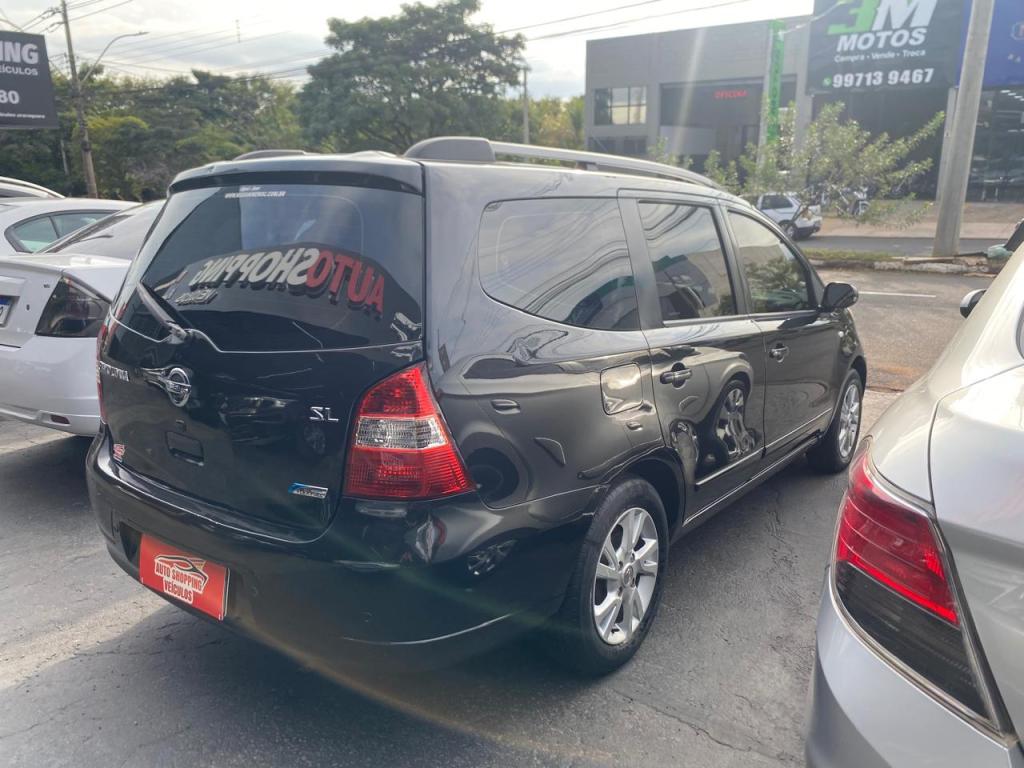 NISSAN Grand Livina - Foto