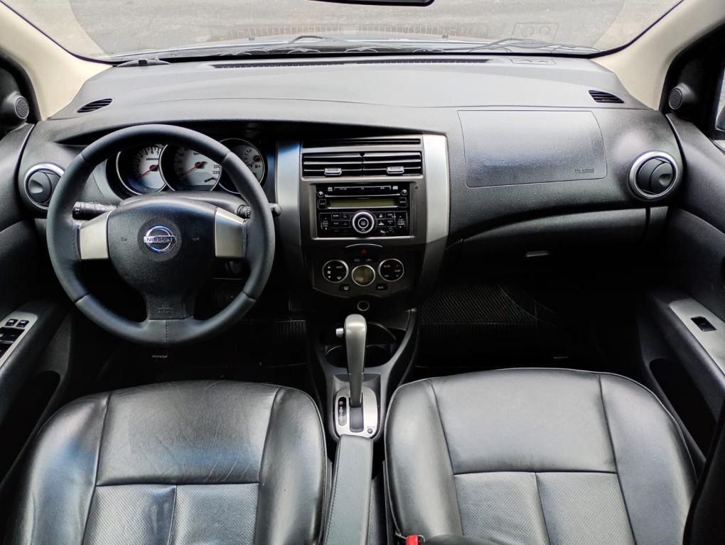 NISSAN Grand Livina - Foto