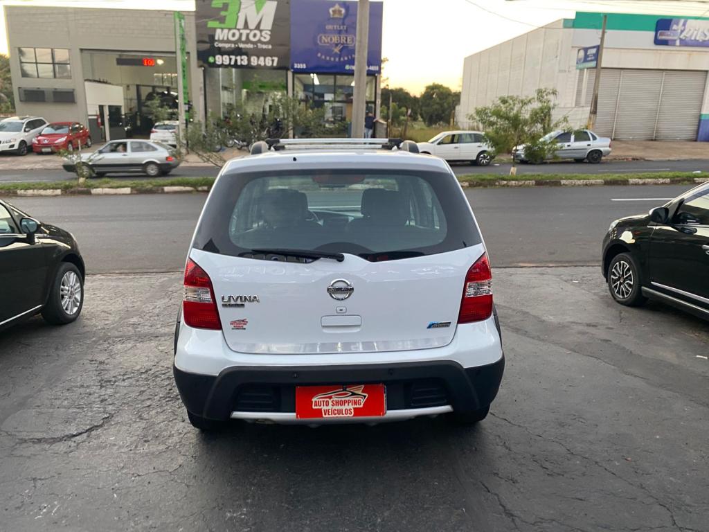 NISSAN Livina - Foto