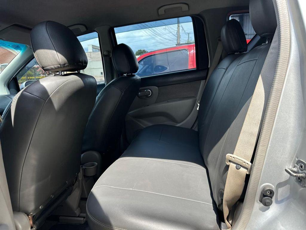 NISSAN Livina - Foto