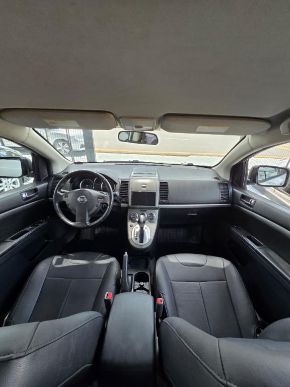 NISSAN Sentra - Foto