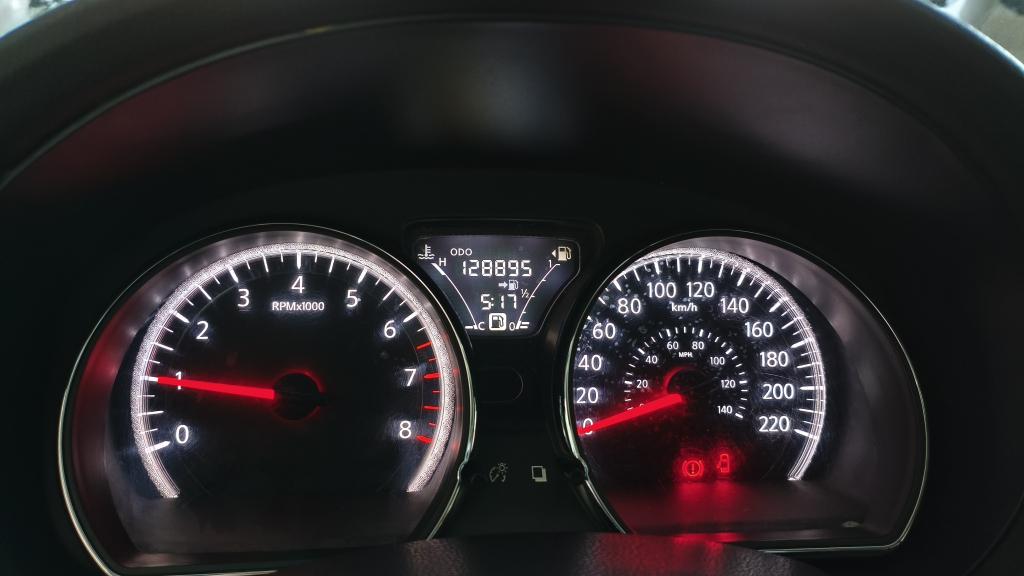 NISSAN Versa Sedan - Foto