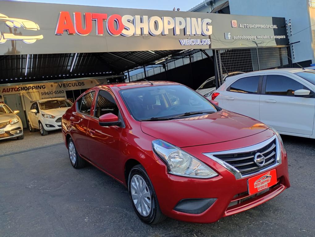 NISSAN Versa Sedan