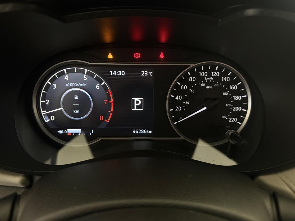 NISSAN Versa Sedan - Foto