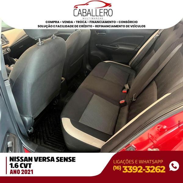 NISSAN Versa Sedan - Foto