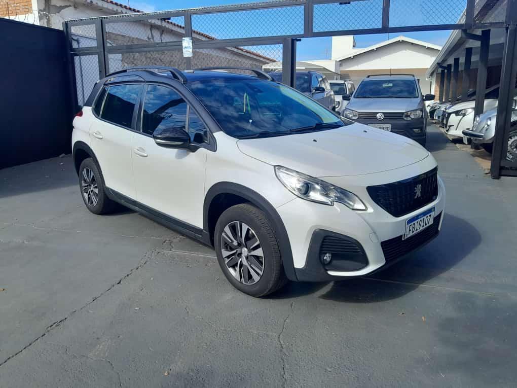 PEUGEOT 2008 - Foto