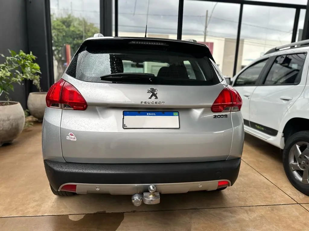 PEUGEOT 2008 - Foto