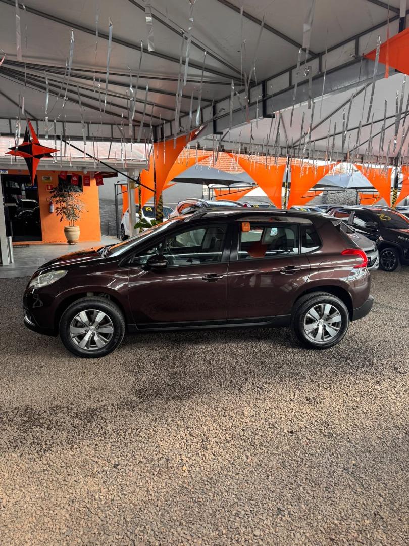 PEUGEOT 2008 - Foto