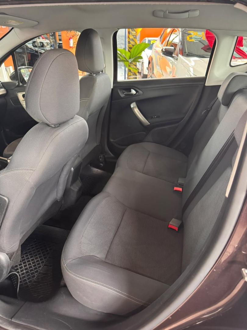 PEUGEOT 2008 - Foto