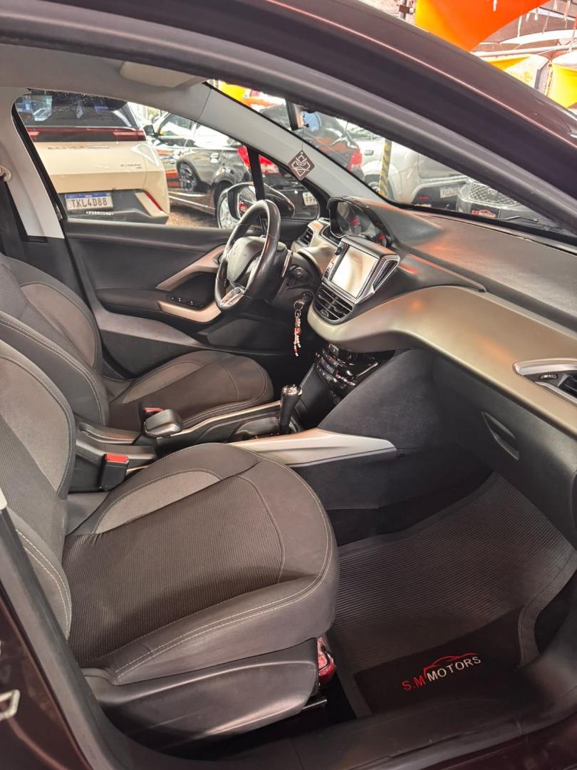 PEUGEOT 2008 - Foto
