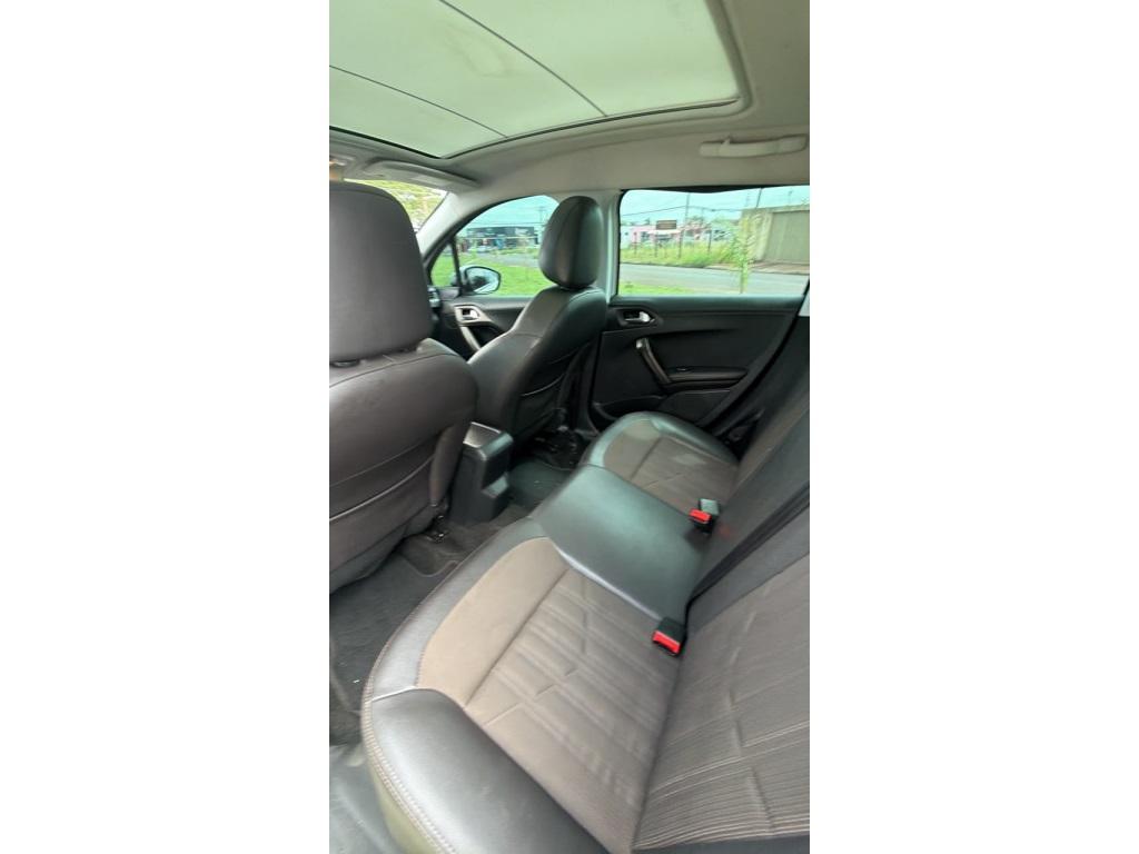 PEUGEOT 2008 - Foto