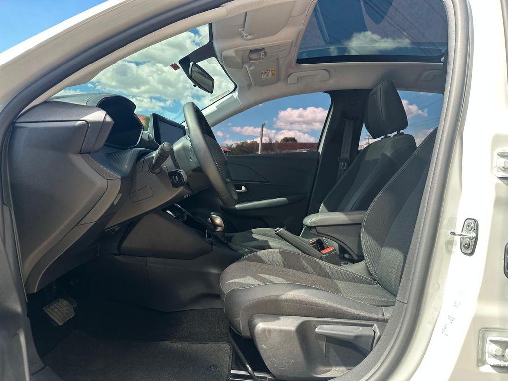 PEUGEOT 208 - Foto