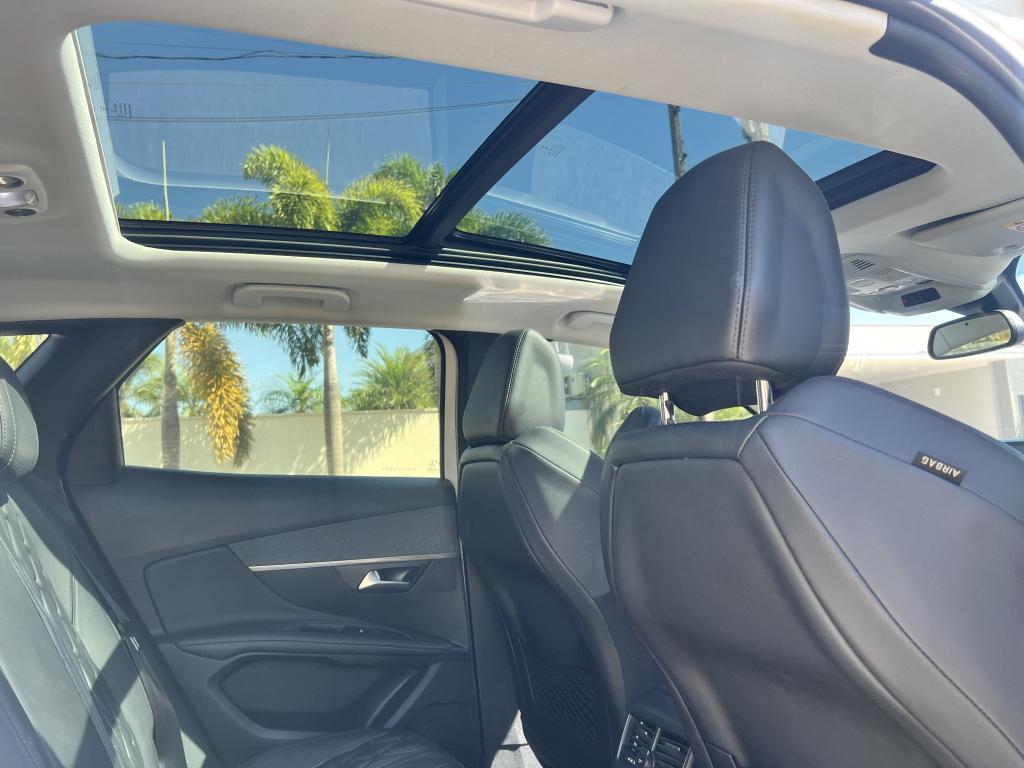 PEUGEOT 3008 - Foto