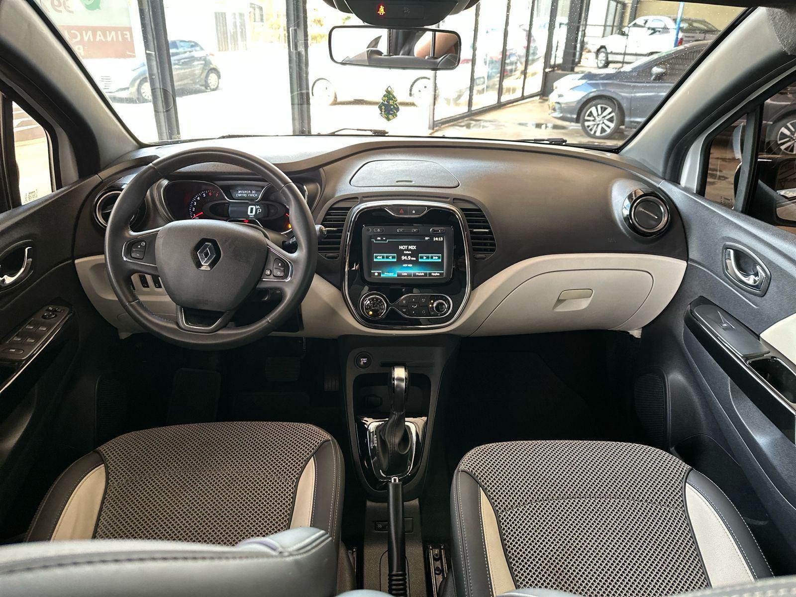 RENAULT Captur - Foto