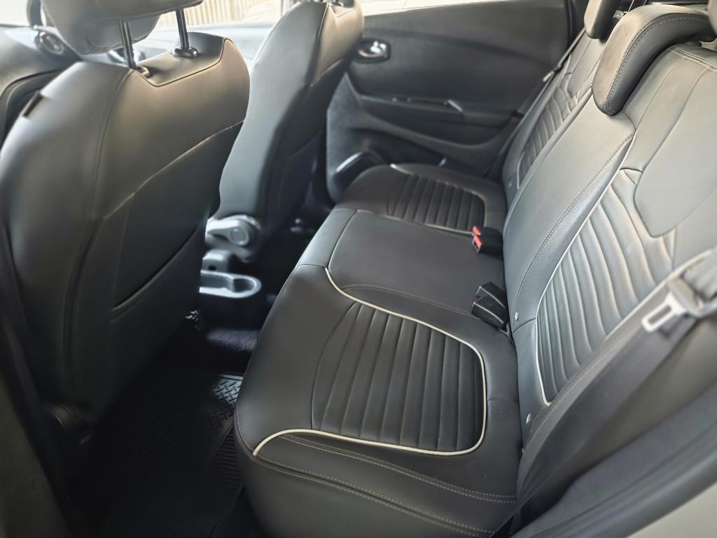 RENAULT Captur - Foto