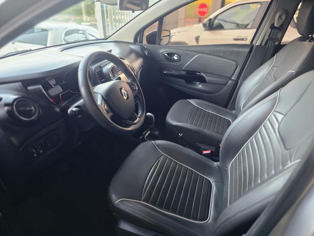 RENAULT Captur - Foto