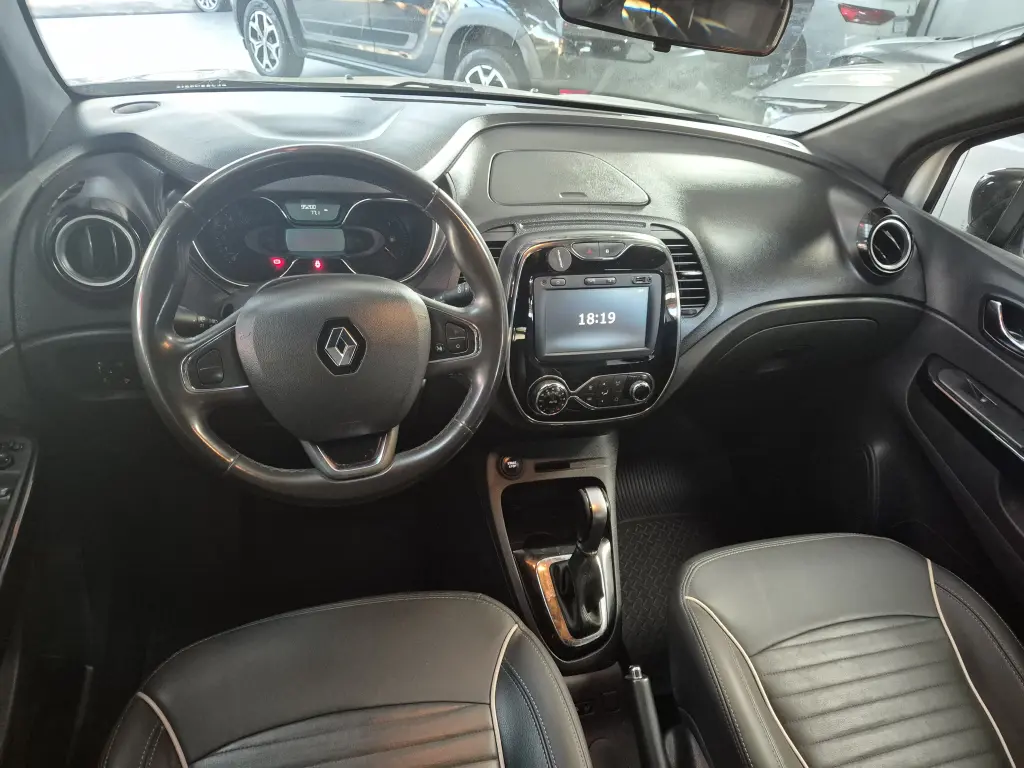 RENAULT Captur - Foto