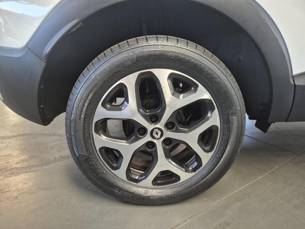 RENAULT Captur - Foto