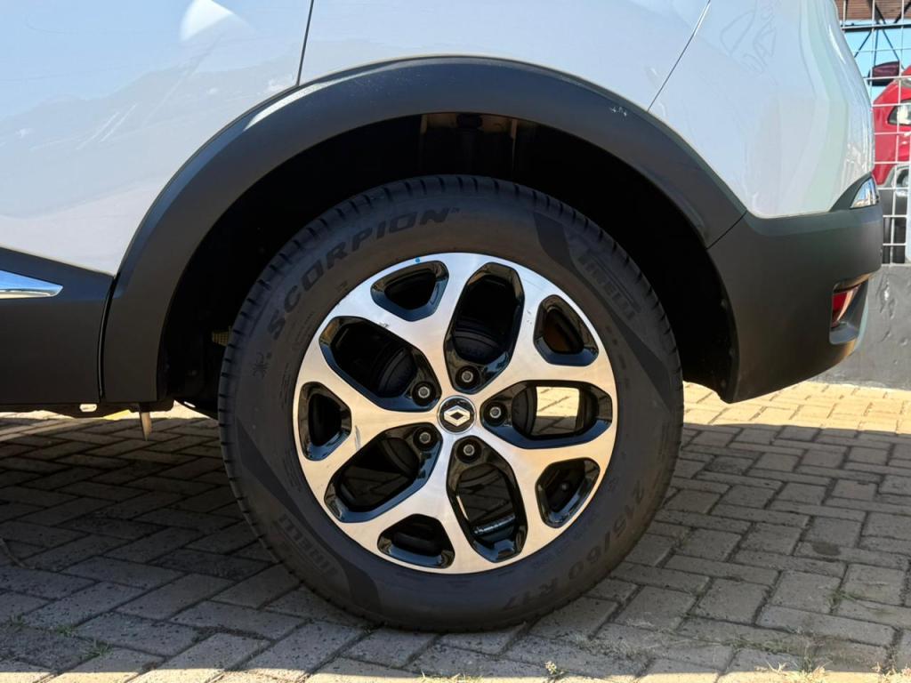 RENAULT Captur - Foto