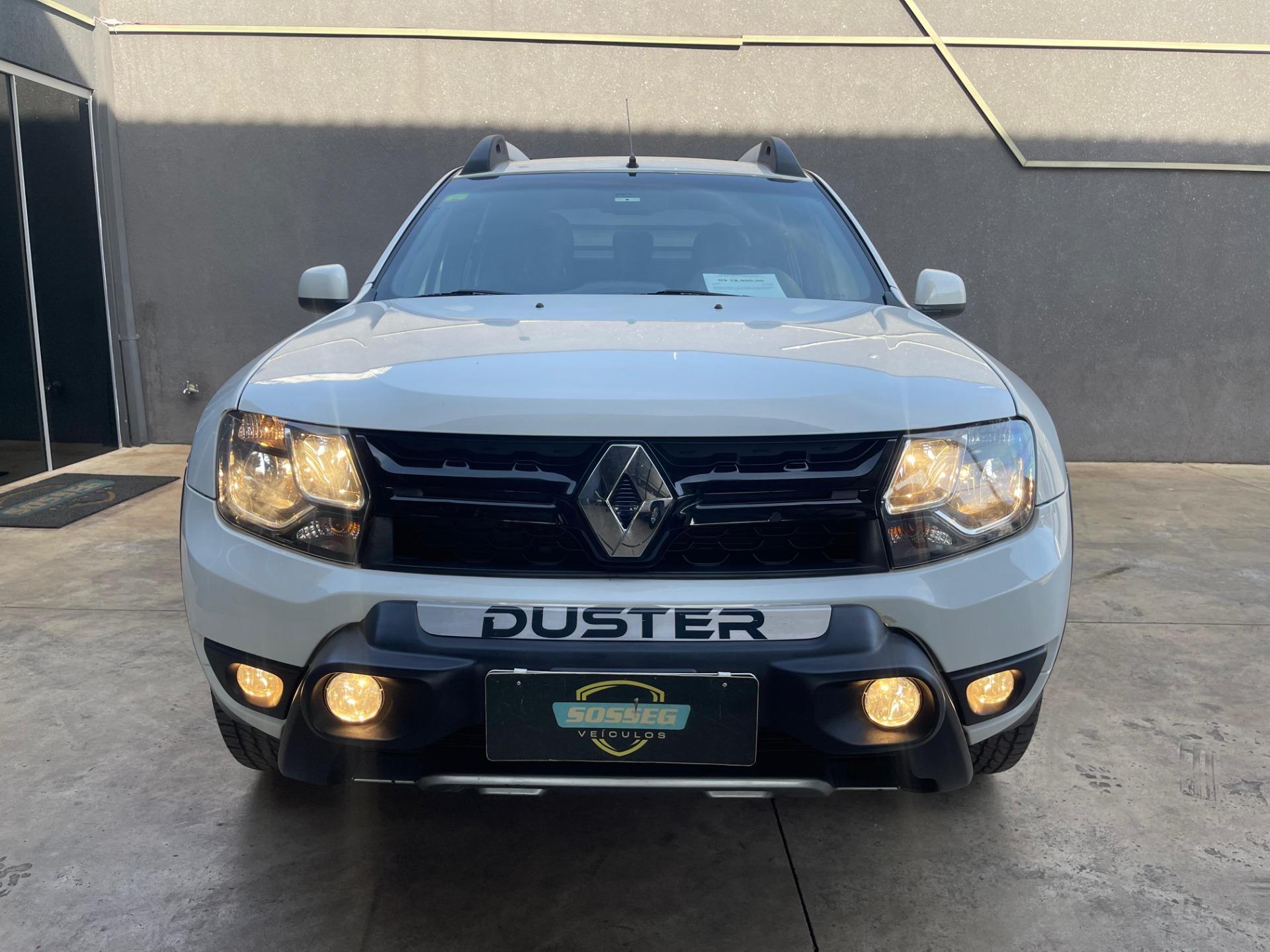 RENAULT Duster - Foto