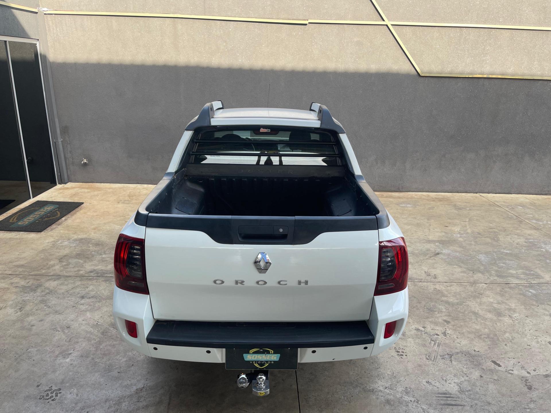 RENAULT Duster - Foto