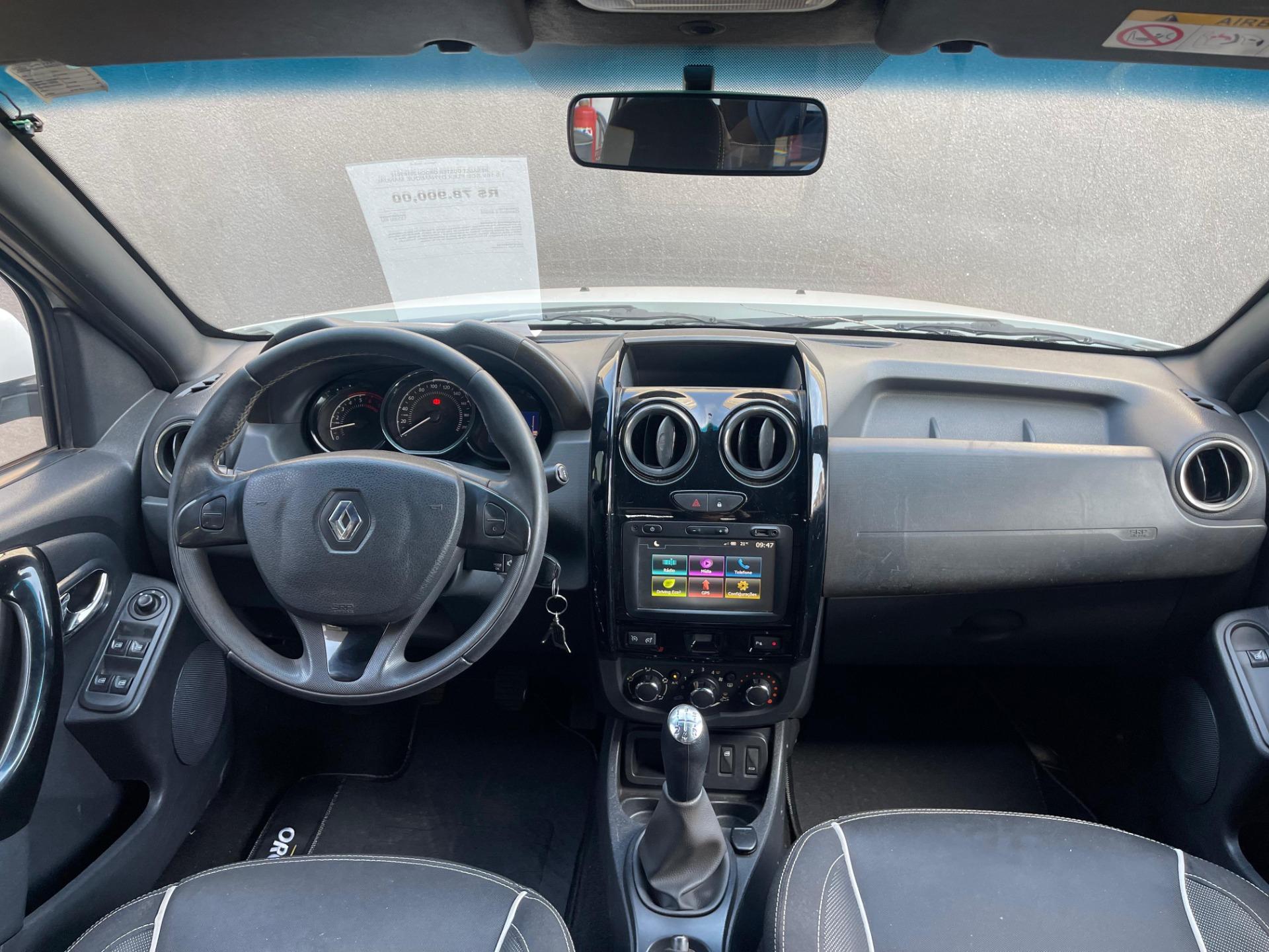 RENAULT Duster - Foto