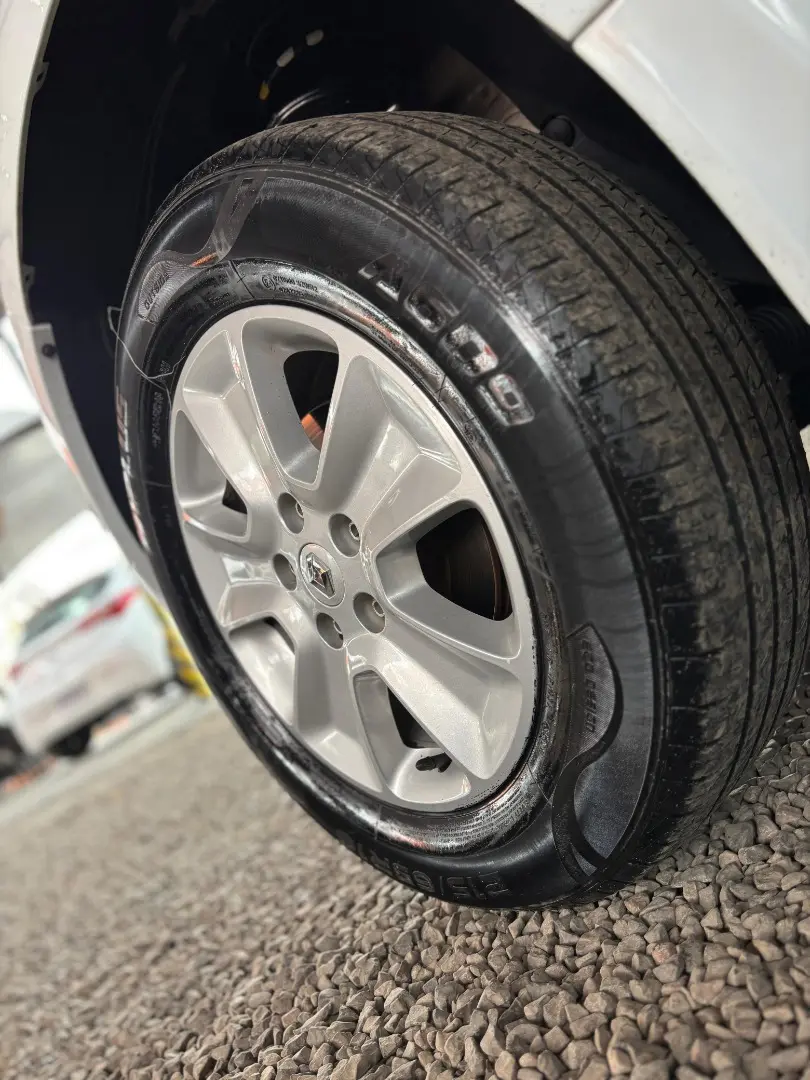 RENAULT Duster - Foto