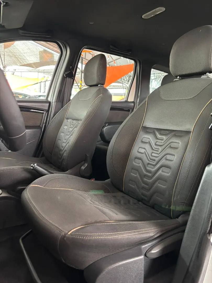 RENAULT Duster - Foto