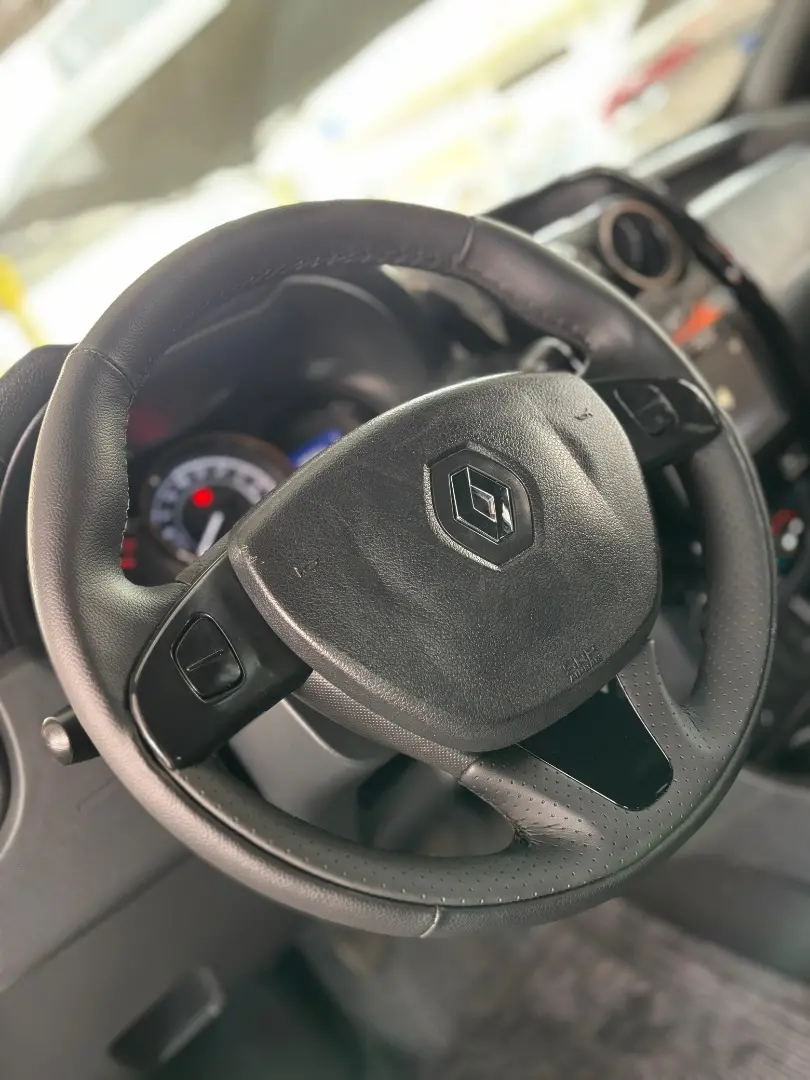 RENAULT Duster - Foto