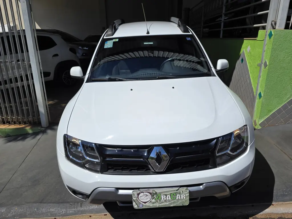 RENAULT Duster - Foto