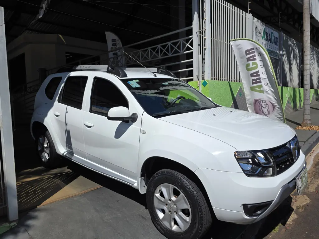 RENAULT Duster - Foto