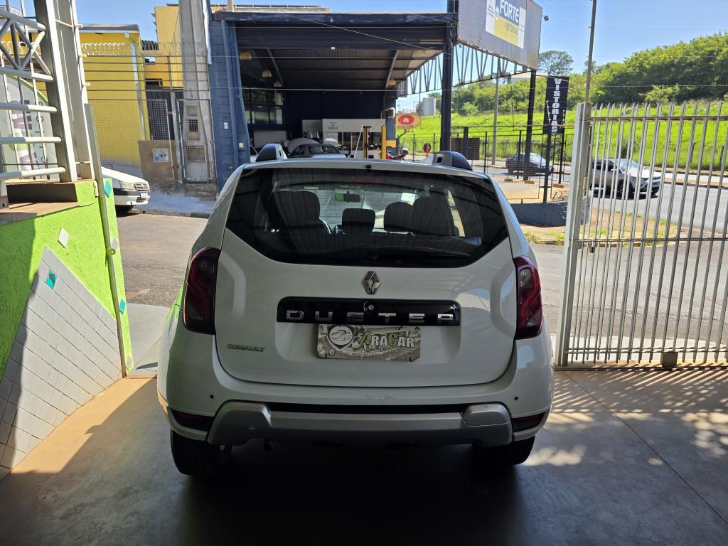 RENAULT Duster - Foto