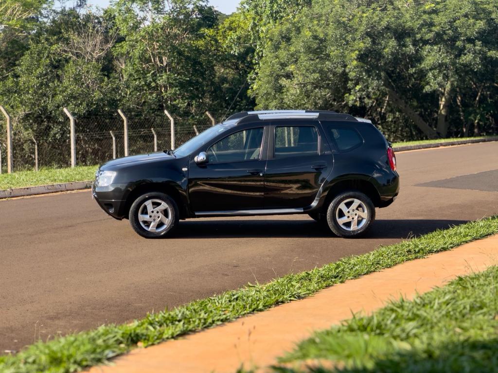 RENAULT Duster - Foto