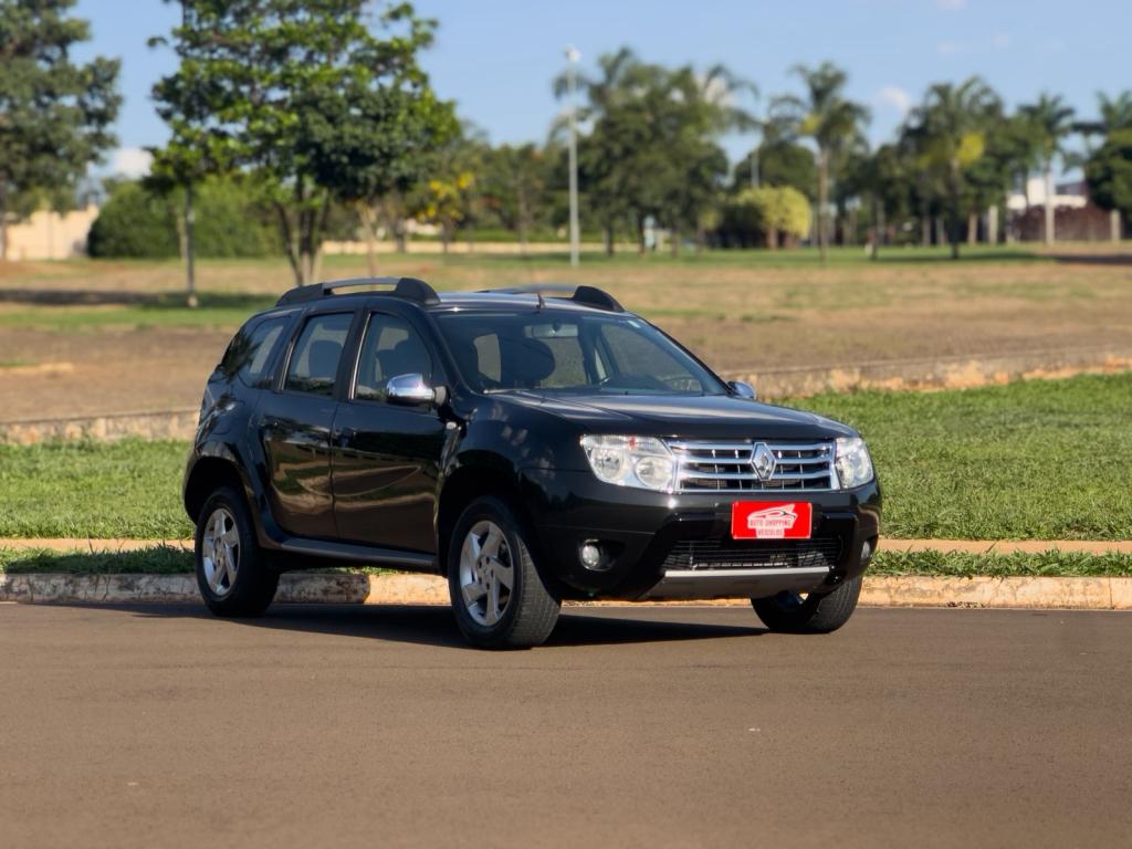 RENAULT Duster - Foto