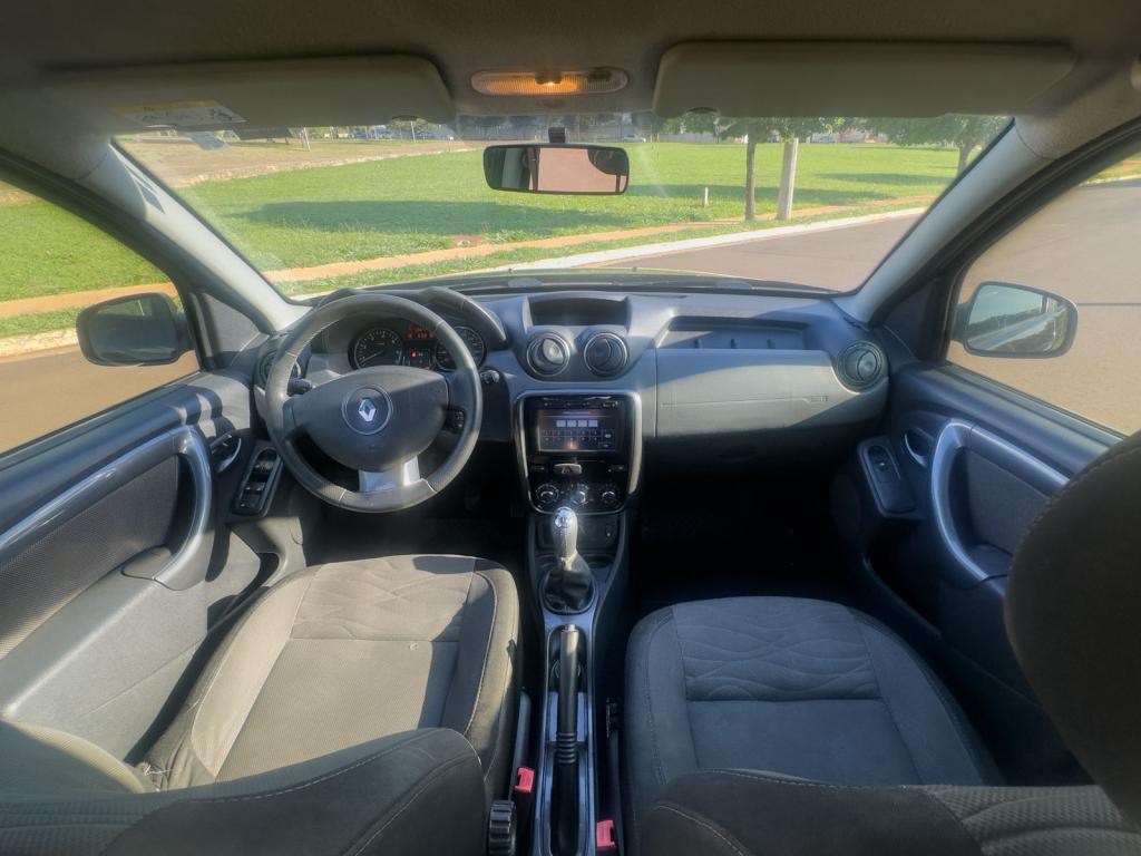 RENAULT Duster - Foto