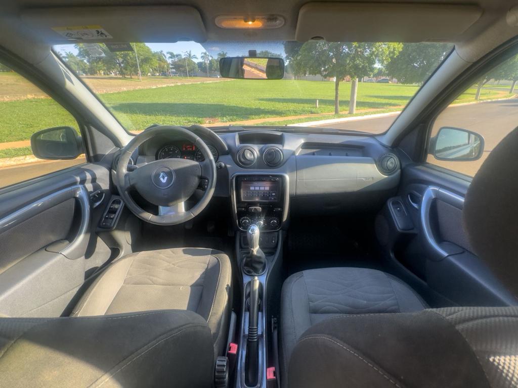 RENAULT Duster - Foto