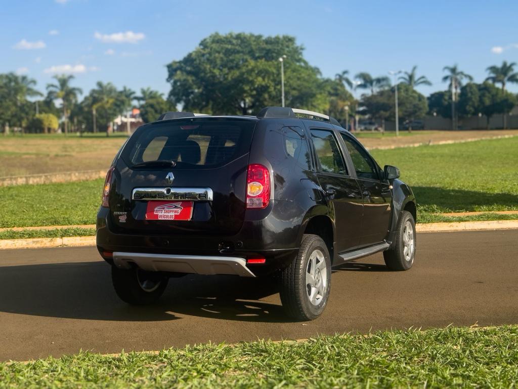 RENAULT Duster - Foto