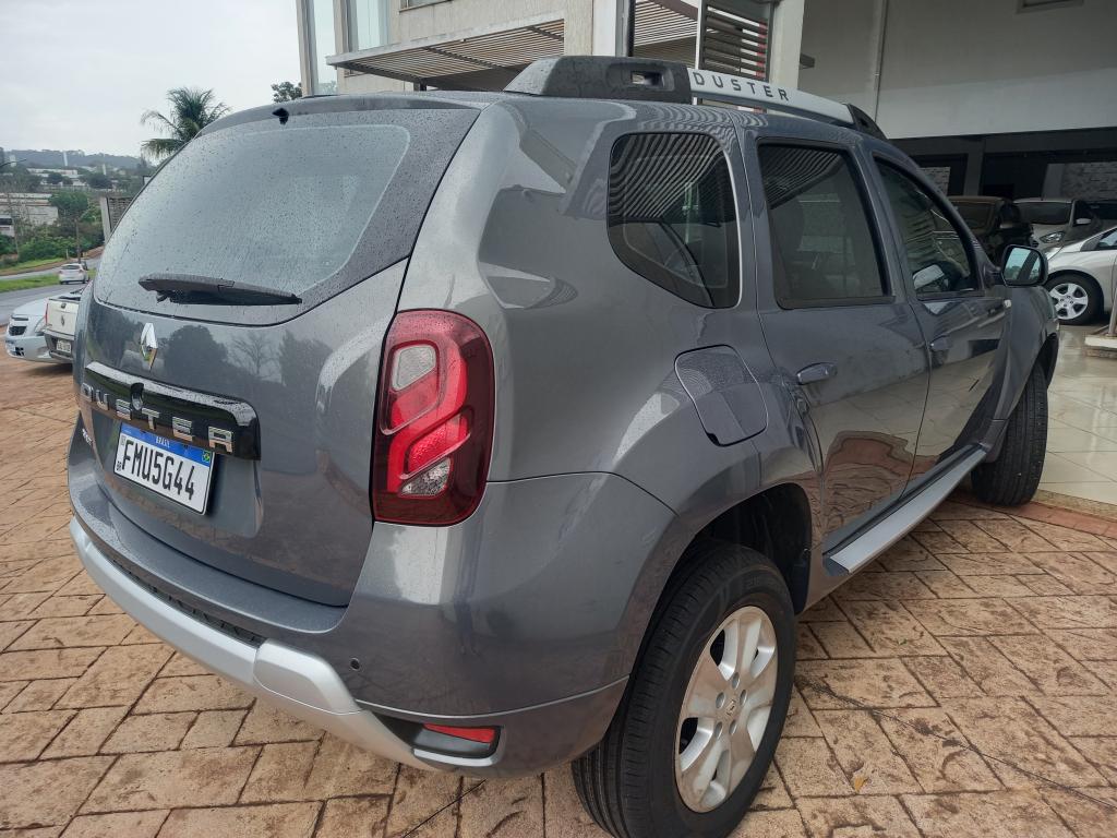 RENAULT Duster - Foto