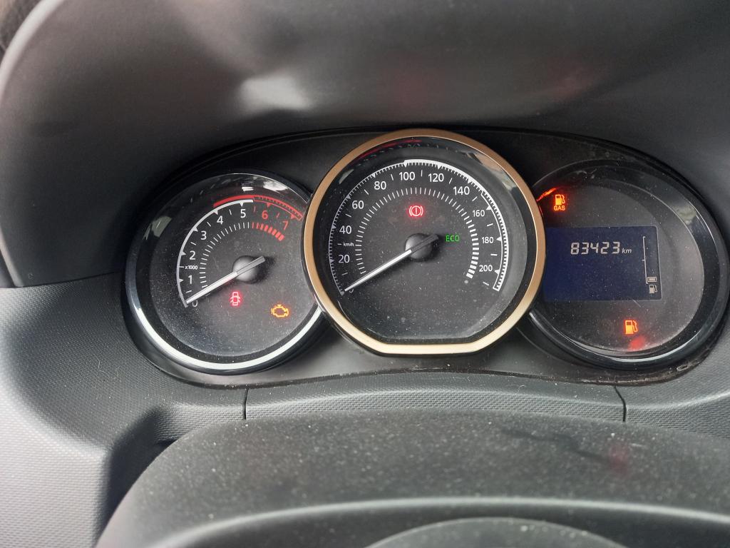 RENAULT Duster - Foto