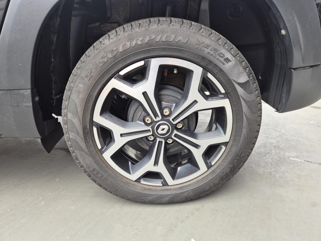 RENAULT Duster - Foto