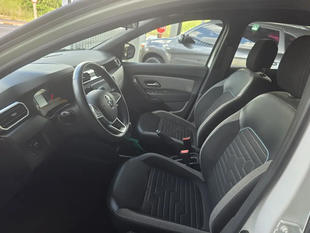 RENAULT Duster - Foto