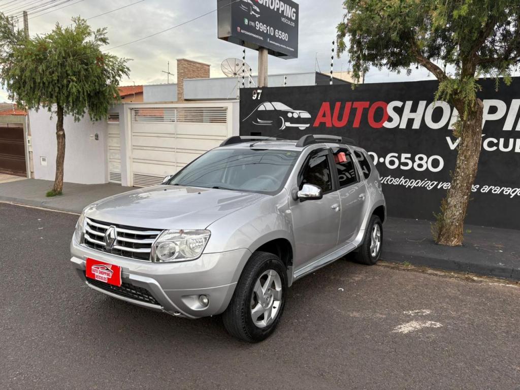 RENAULT Duster - Foto